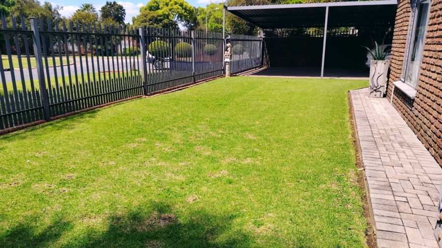To Let 3 Bedroom Property for Rent in Vanderbijlpark SE 6 Gauteng