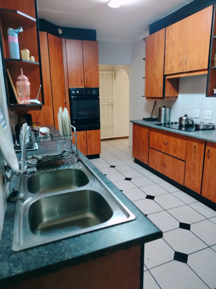 To Let 3 Bedroom Property for Rent in Vanderbijlpark SE 6 Gauteng