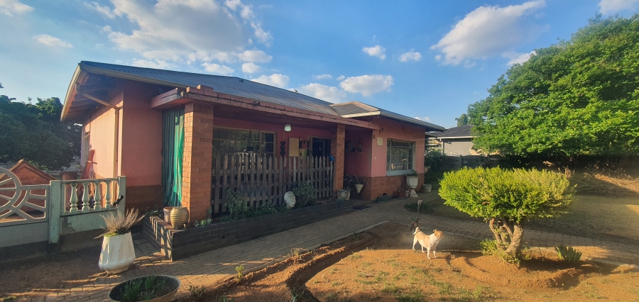 3 Bedroom Property for Sale in Rensburg Gauteng