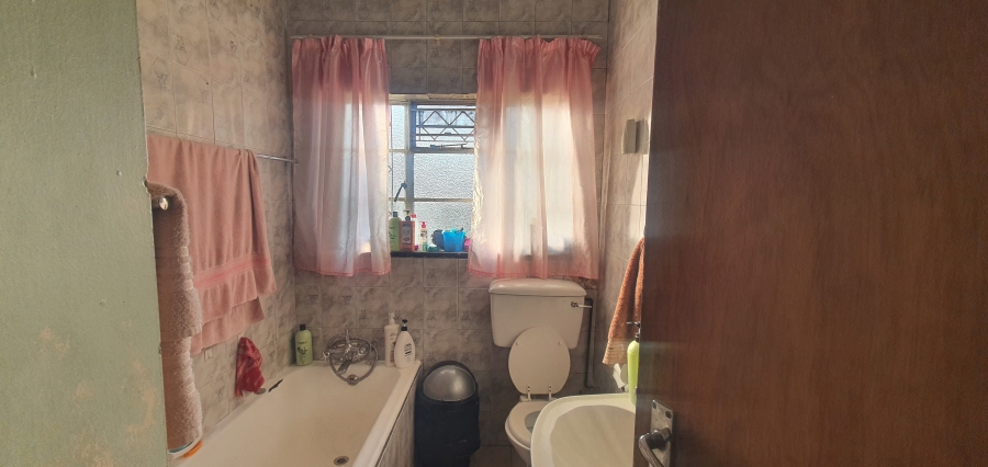 3 Bedroom Property for Sale in Rensburg Gauteng