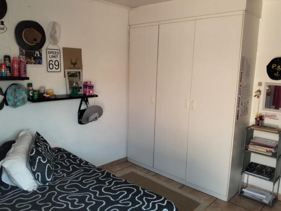 To Let 3 Bedroom Property for Rent in New Redruth Gauteng