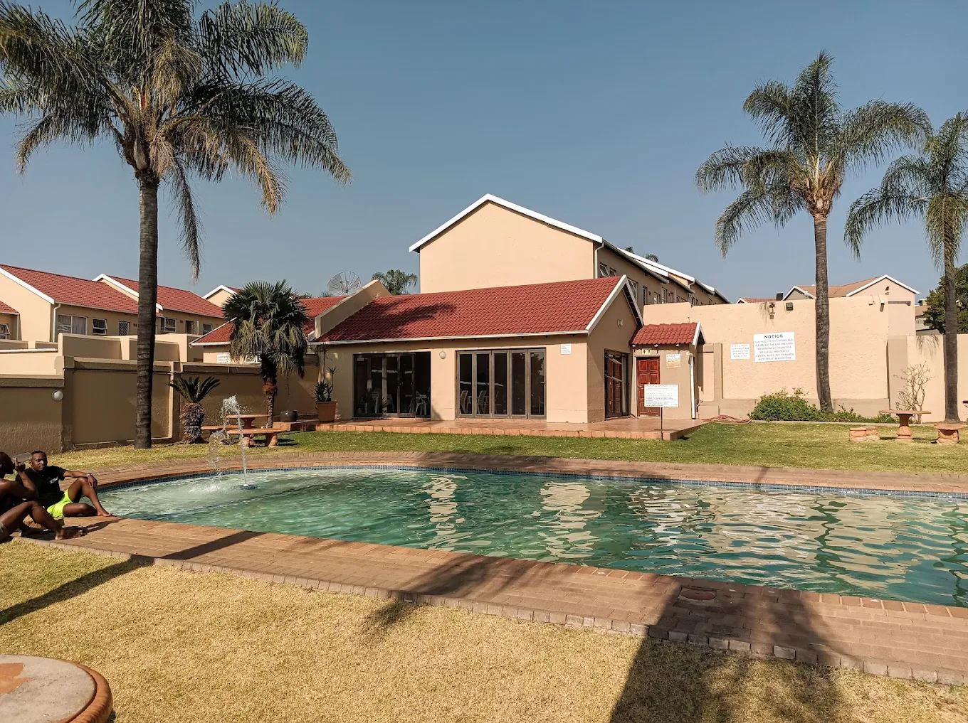 To Let 2 Bedroom Property for Rent in Vorna Valley Gauteng