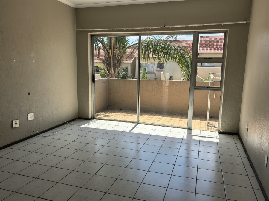 To Let 2 Bedroom Property for Rent in Vorna Valley Gauteng