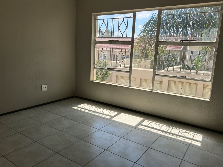 To Let 2 Bedroom Property for Rent in Vorna Valley Gauteng