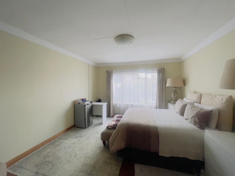 To Let 3 Bedroom Property for Rent in Thatchfield Estate Gauteng