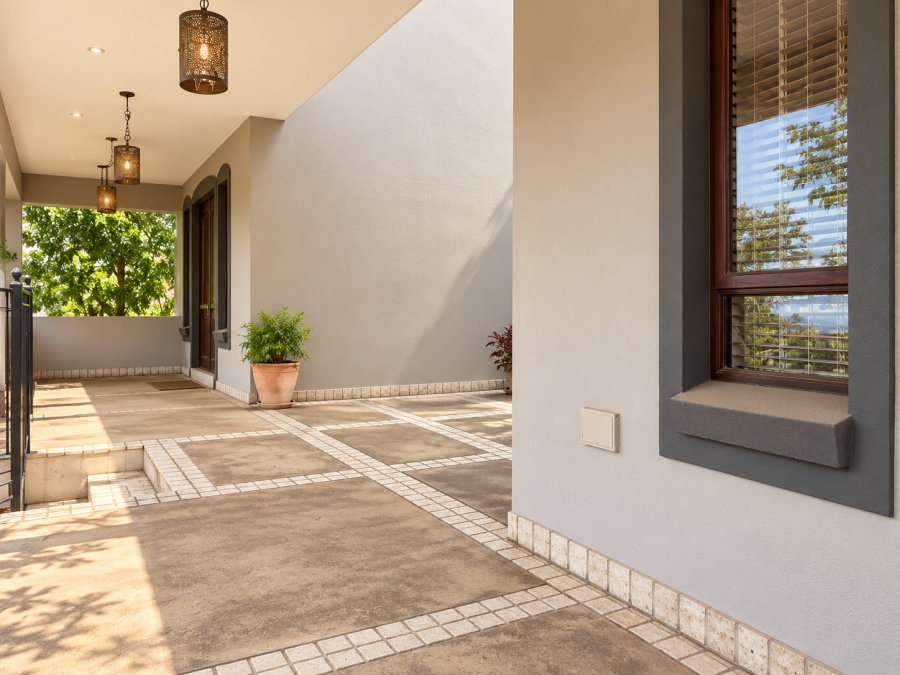 5 Bedroom Property for Sale in Strubensvallei Gauteng