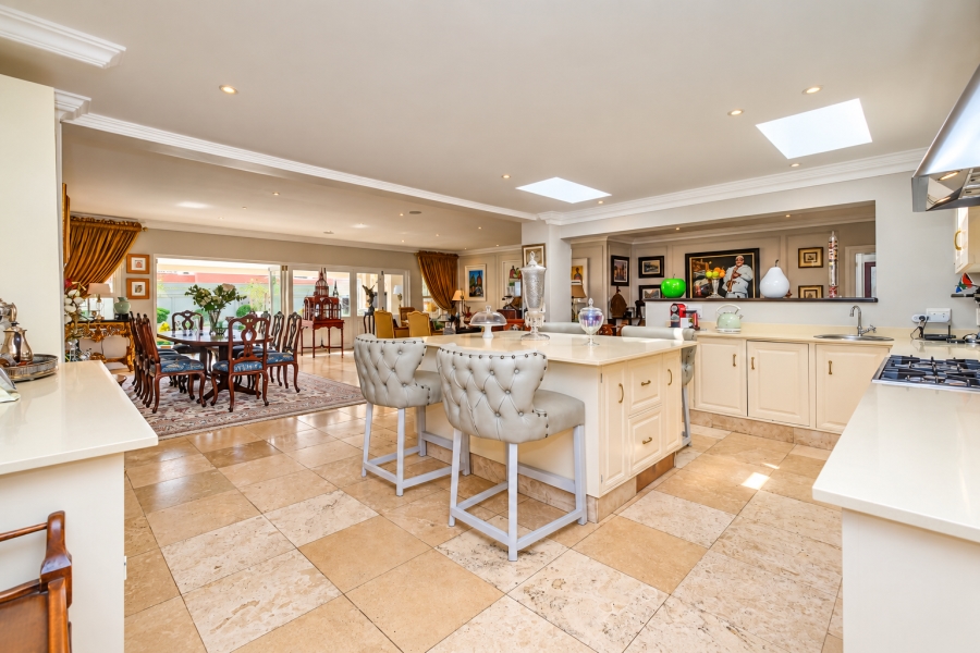 4 Bedroom Property for Sale in Hurlingham Gauteng
