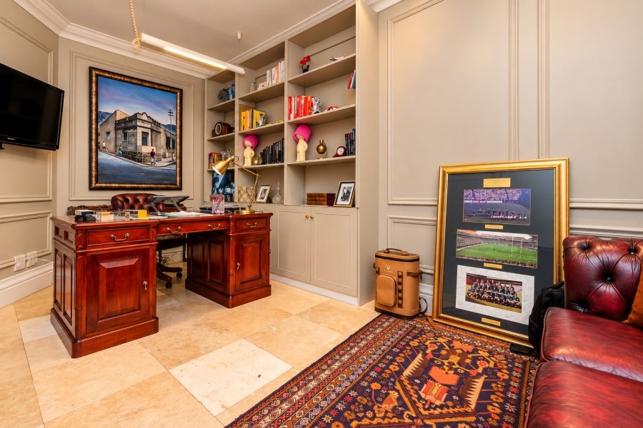 4 Bedroom Property for Sale in Hurlingham Gauteng