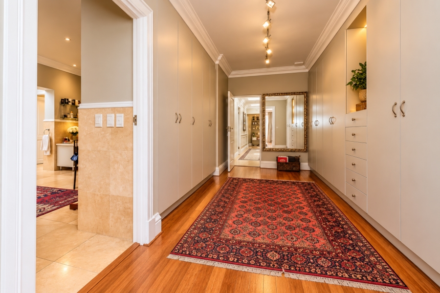 4 Bedroom Property for Sale in Hurlingham Gauteng