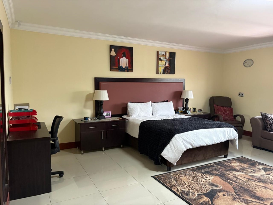 6 Bedroom Property for Sale in Vaal Marina Gauteng