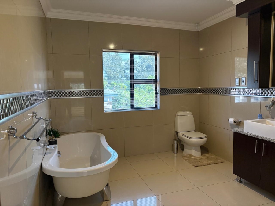 6 Bedroom Property for Sale in Vaal Marina Gauteng