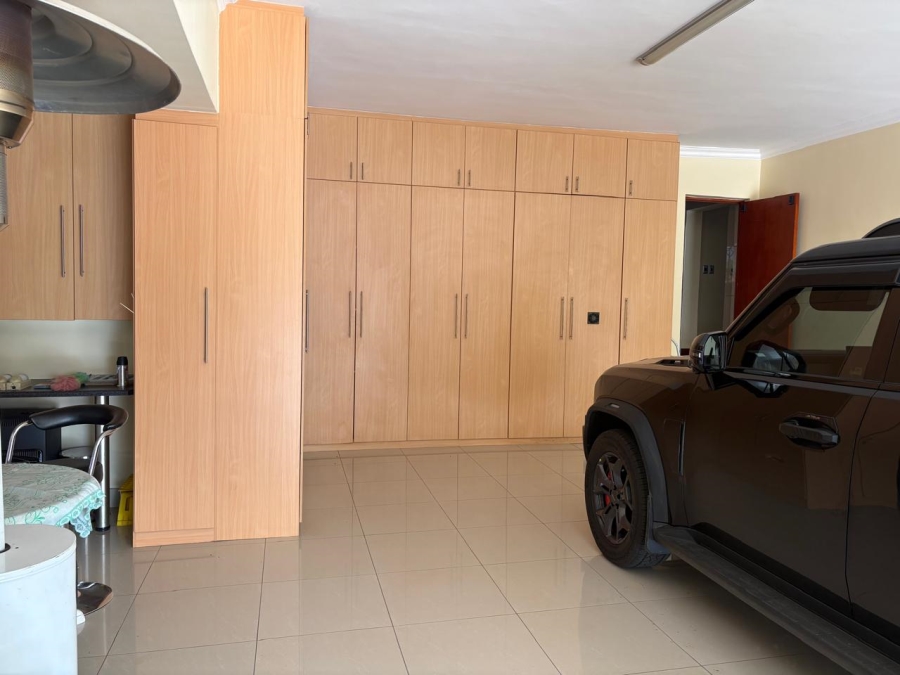 6 Bedroom Property for Sale in Vaal Marina Gauteng
