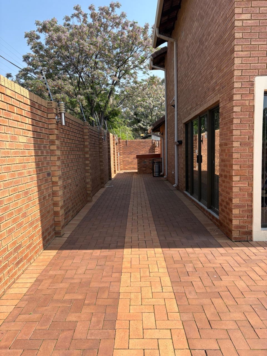 6 Bedroom Property for Sale in Vaal Marina Gauteng