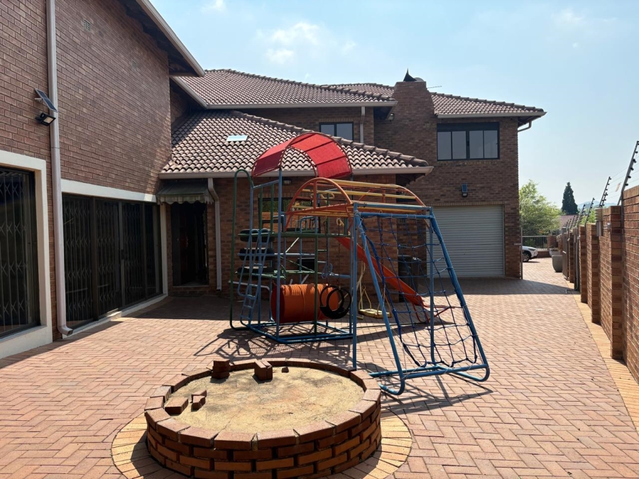 6 Bedroom Property for Sale in Vaal Marina Gauteng