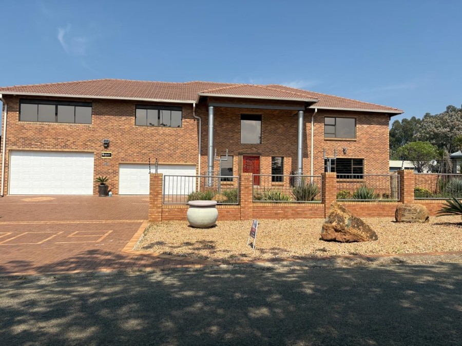 6 Bedroom Property for Sale in Vaal Marina Gauteng