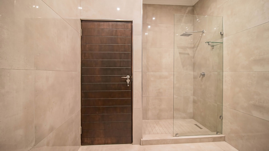 5 Bedroom Property for Sale in Eye of Africa Gauteng
