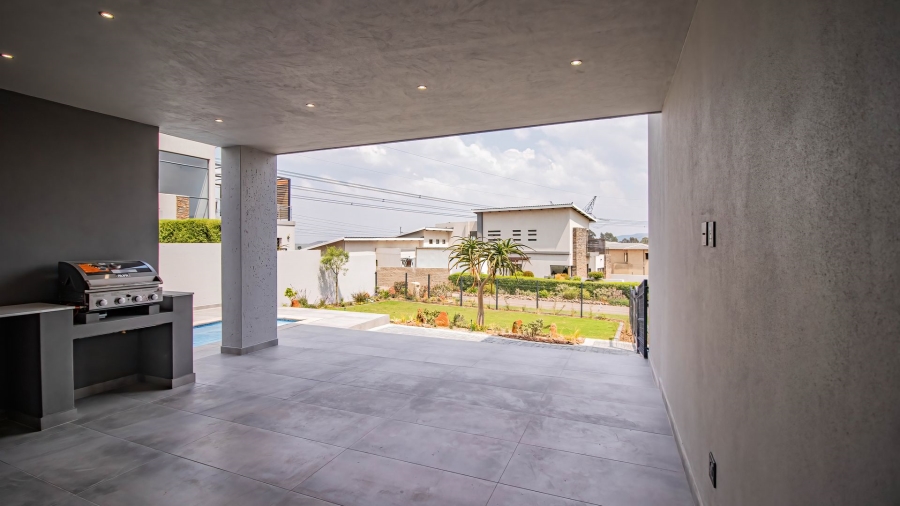 5 Bedroom Property for Sale in Eye of Africa Gauteng