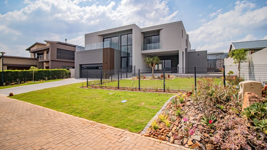 5 Bedroom Property for Sale in Eye of Africa Gauteng