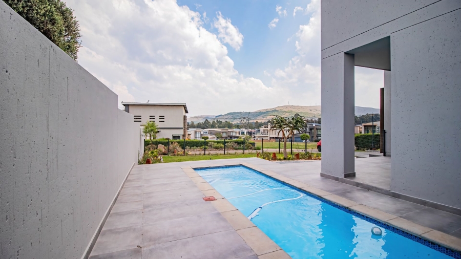 5 Bedroom Property for Sale in Eye of Africa Gauteng