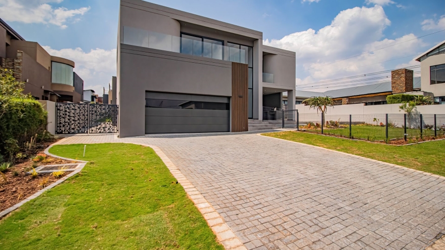 5 Bedroom Property for Sale in Eye of Africa Gauteng