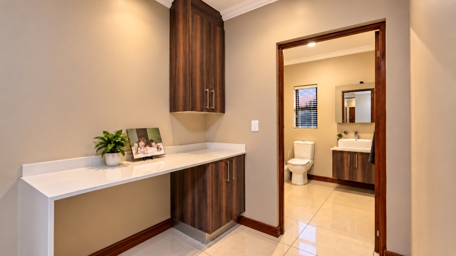 3 Bedroom Property for Sale in Copperleaf Estate Gauteng