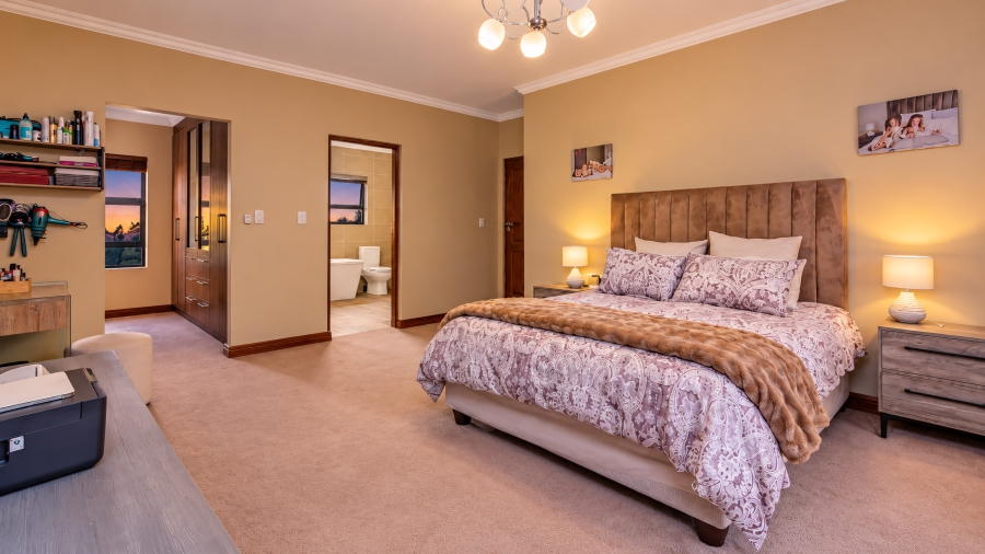 3 Bedroom Property for Sale in Copperleaf Estate Gauteng