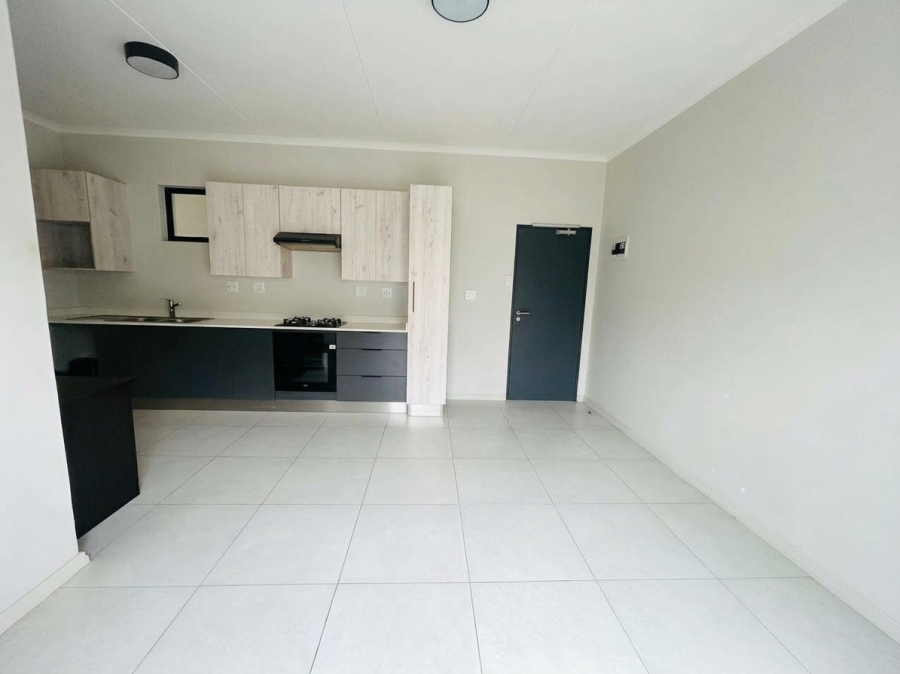 To Let 2 Bedroom Property for Rent in Erand Gardens Gauteng