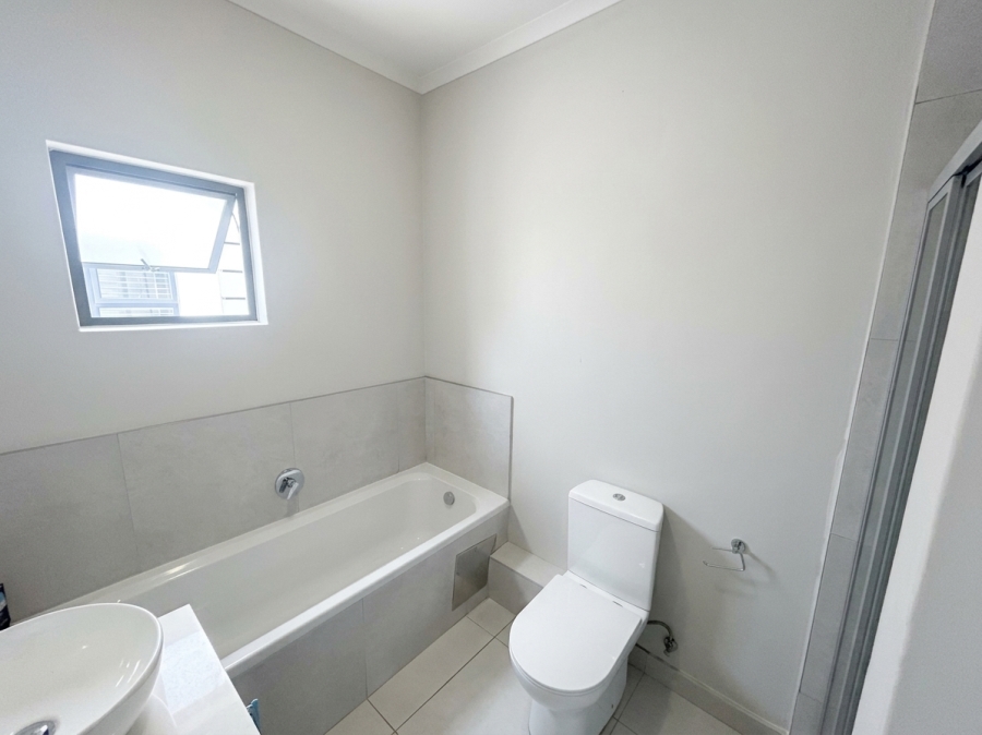 To Let 2 Bedroom Property for Rent in Erand Gardens Gauteng