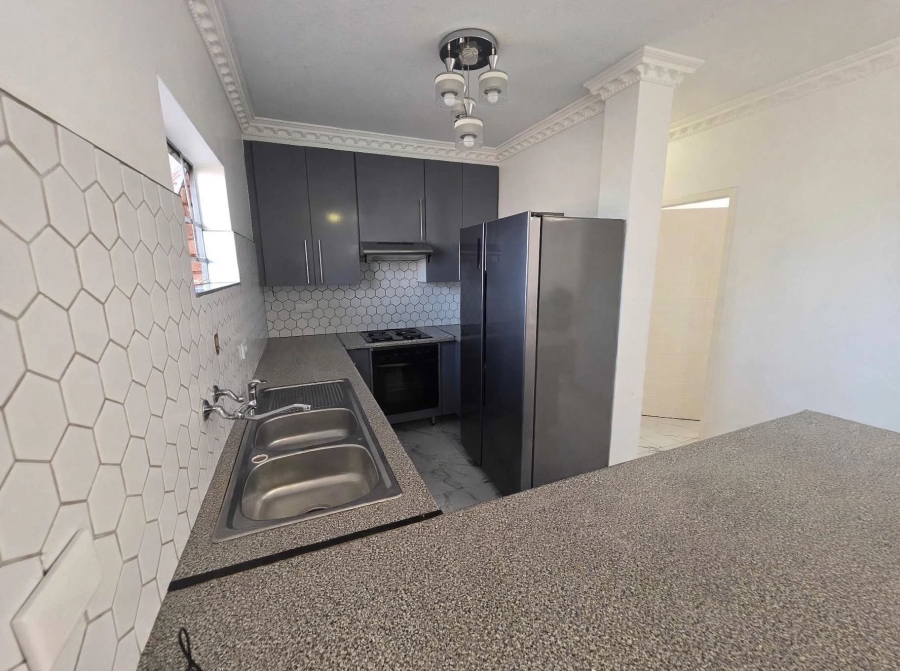 2 Bedroom Property for Sale in Noordwyk Gauteng