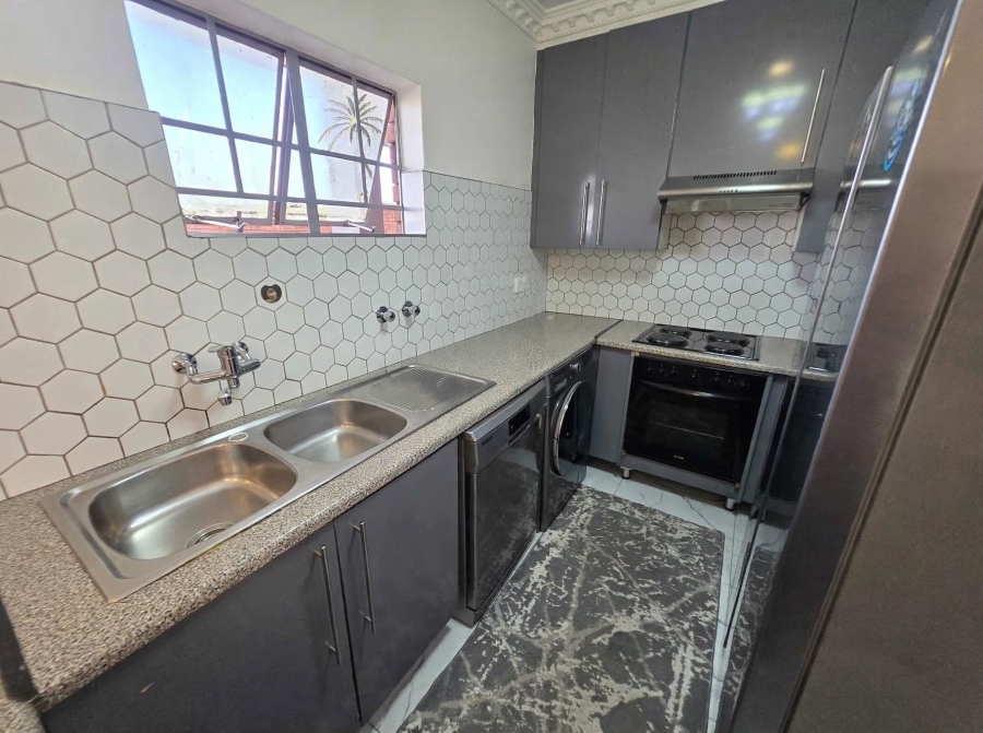 2 Bedroom Property for Sale in Noordwyk Gauteng
