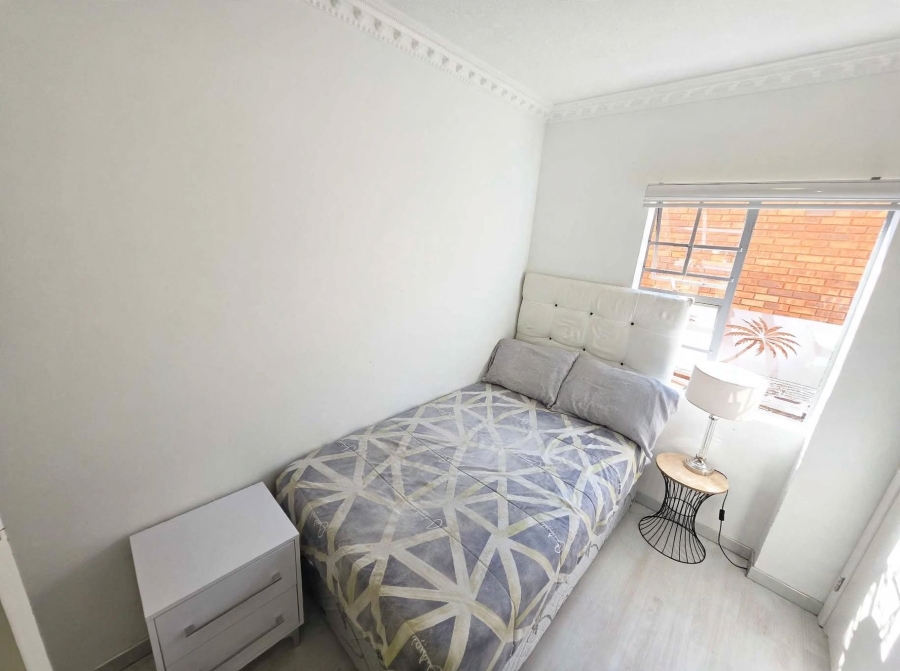 2 Bedroom Property for Sale in Noordwyk Gauteng