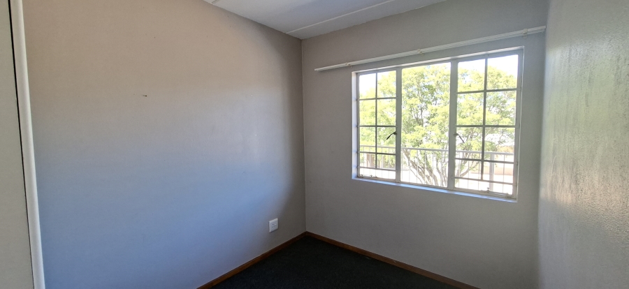 2 Bedroom Property for Sale in Kenmare Gauteng