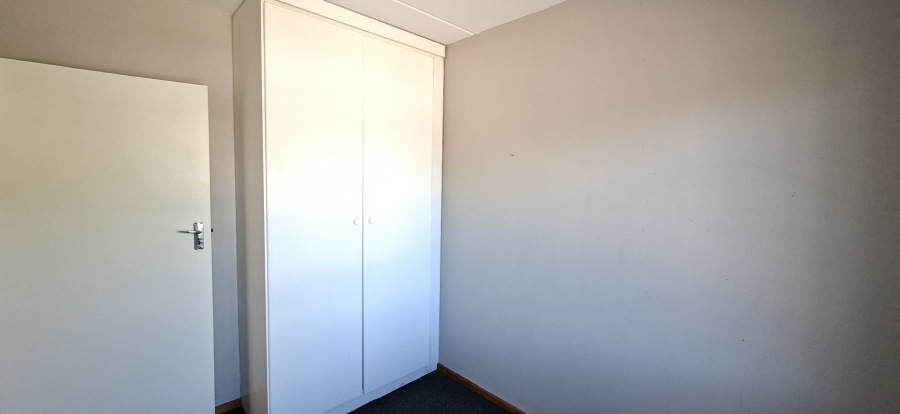 2 Bedroom Property for Sale in Kenmare Gauteng