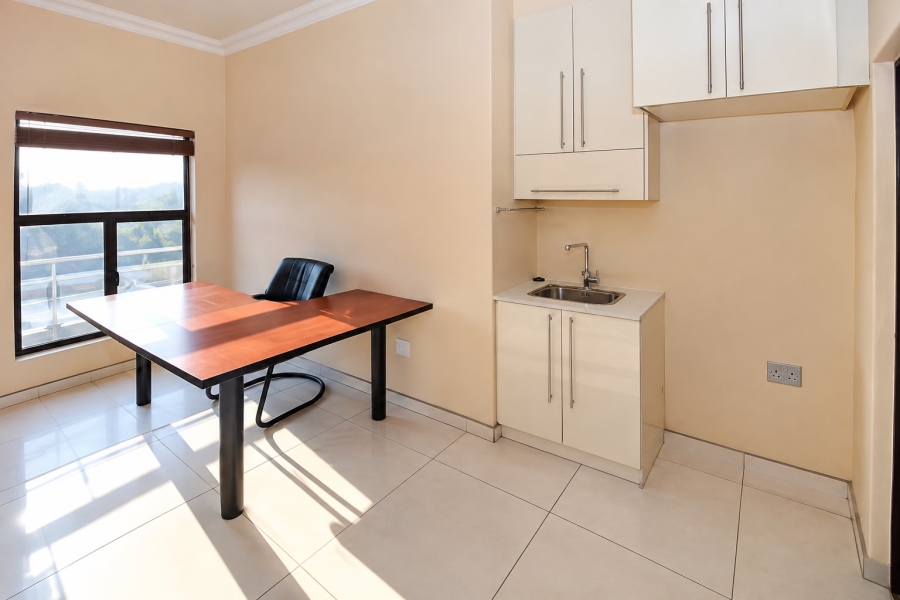 5 Bedroom Property for Sale in Waterfall Country Village Gauteng