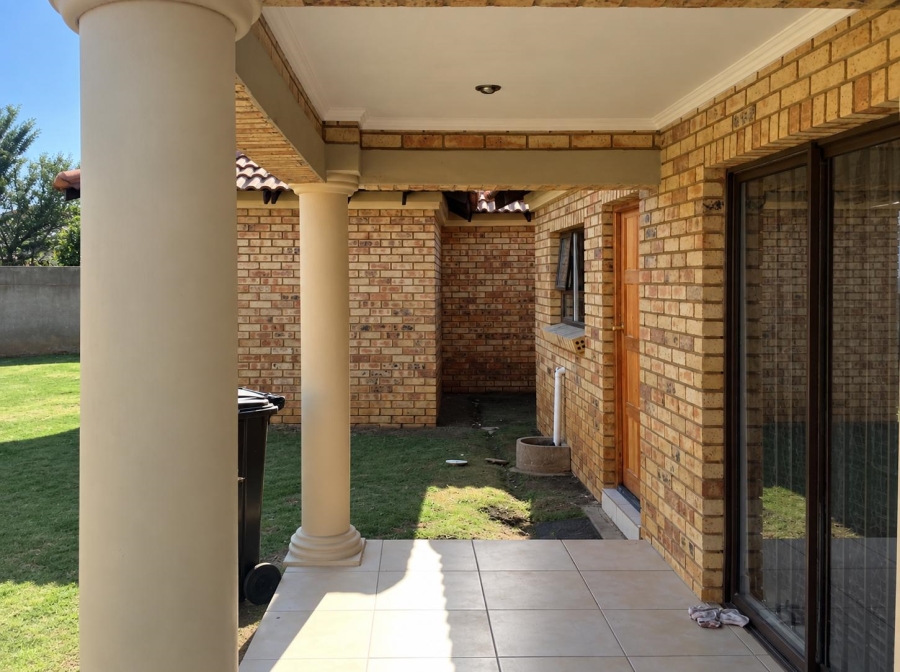 3 Bedroom Property for Sale in Crystal Park Gauteng