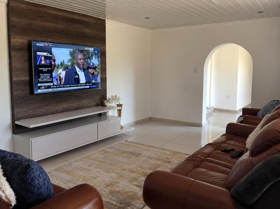 3 Bedroom Property for Sale in Crystal Park Gauteng