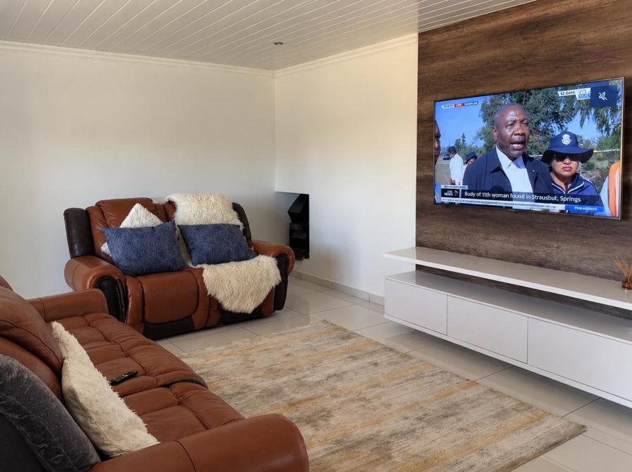 3 Bedroom Property for Sale in Crystal Park Gauteng