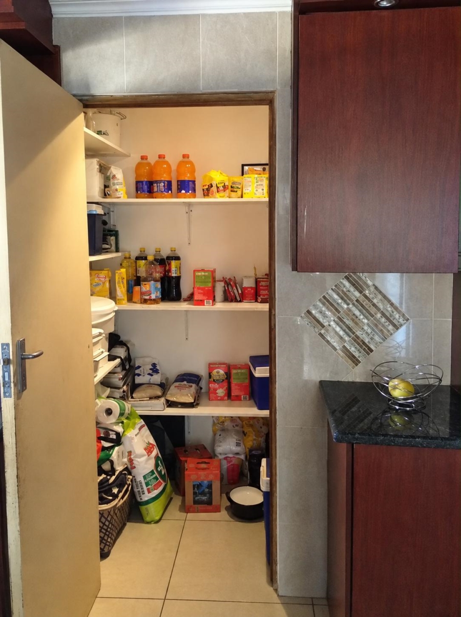 3 Bedroom Property for Sale in Crystal Park Gauteng