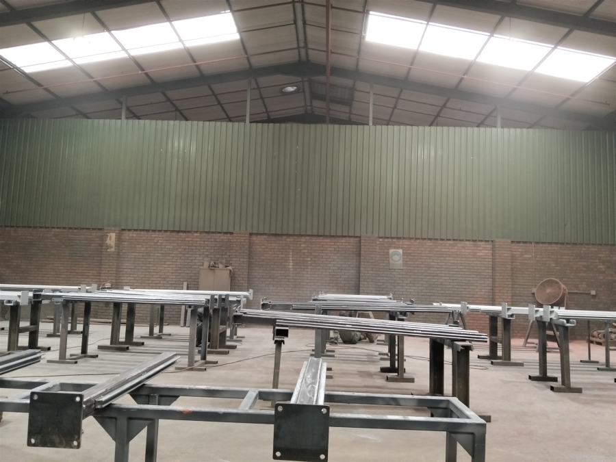 To Let Commercial Property for Rent in North Riding Gauteng