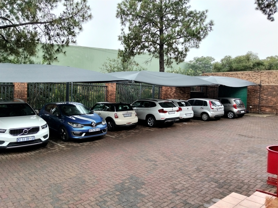 To Let Commercial Property for Rent in North Riding Gauteng