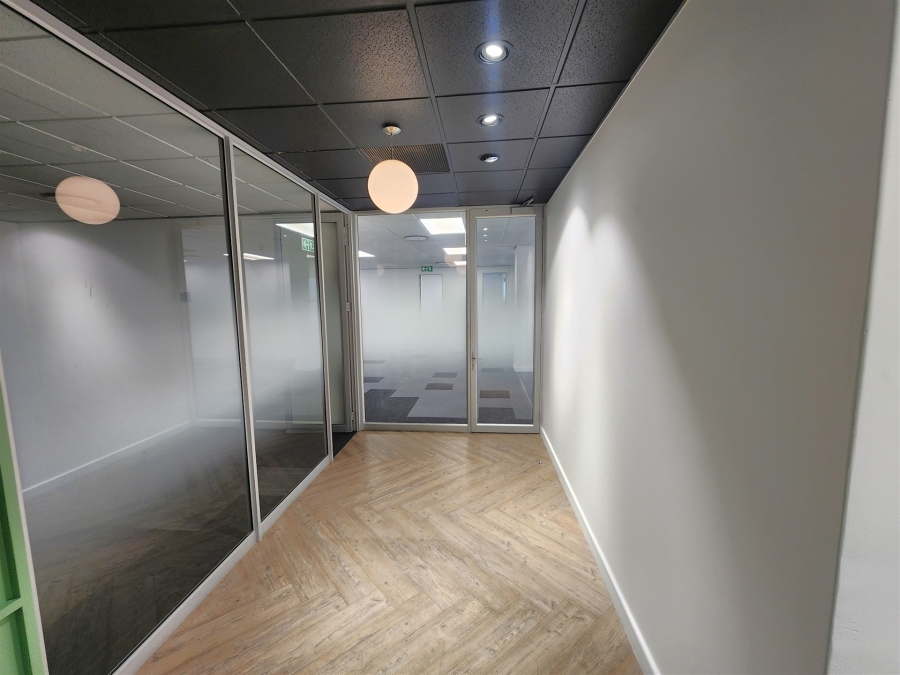 To Let Commercial Property for Rent in Barlow Park Gauteng