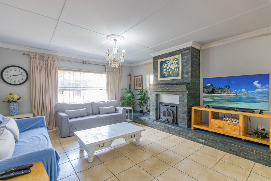 3 Bedroom Property for Sale in Chartwell Gauteng