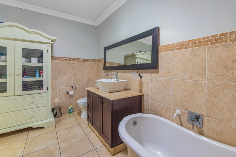 3 Bedroom Property for Sale in Chartwell Gauteng