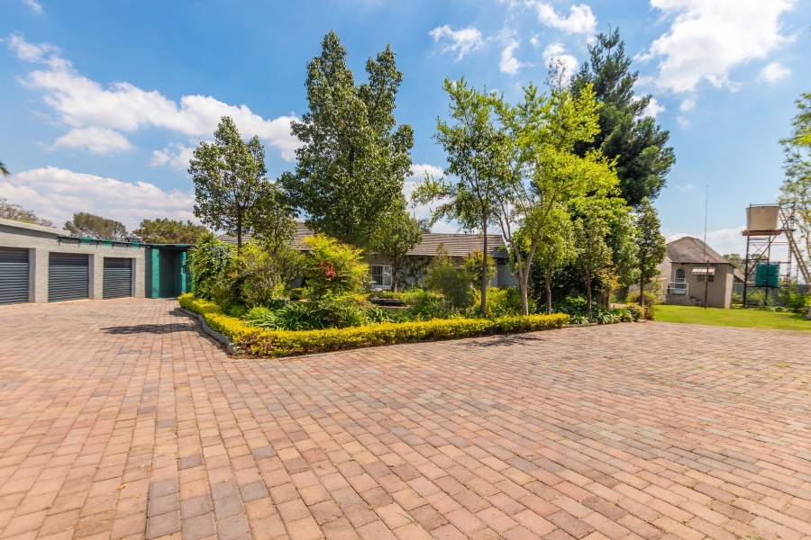 3 Bedroom Property for Sale in Chartwell Gauteng