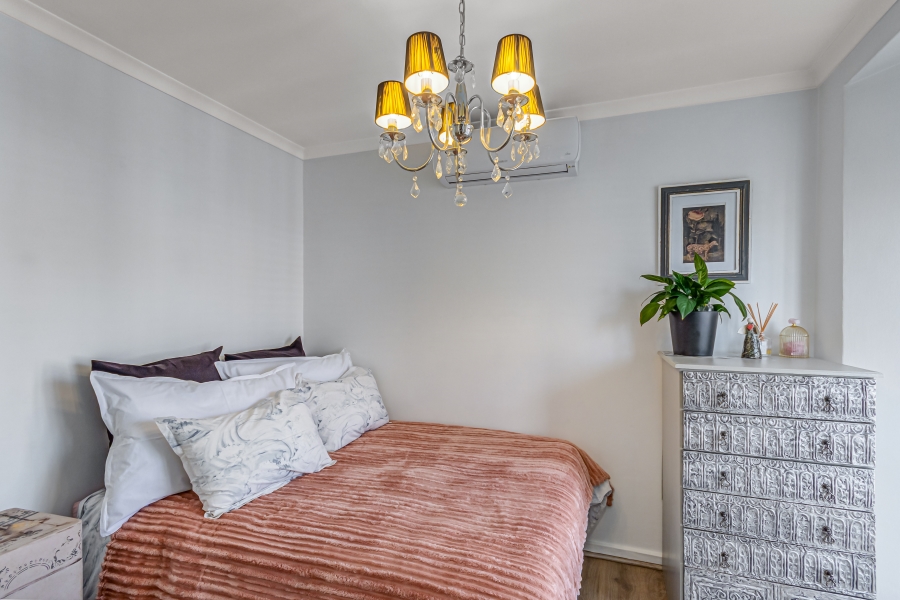 2 Bedroom Property for Sale in Bryanston Gauteng