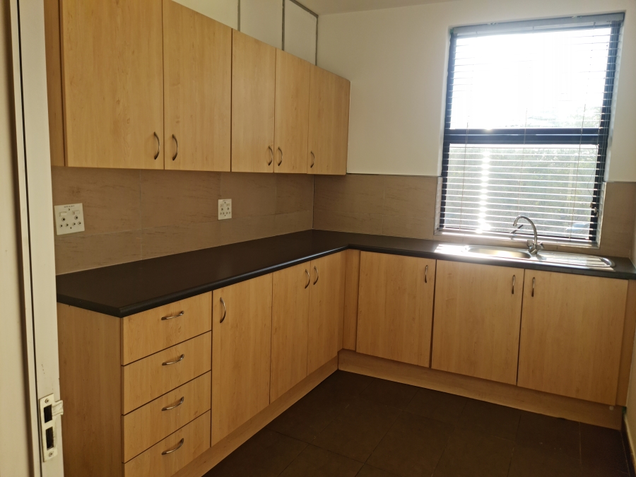To Let Commercial Property for Rent in Paulshof Gauteng