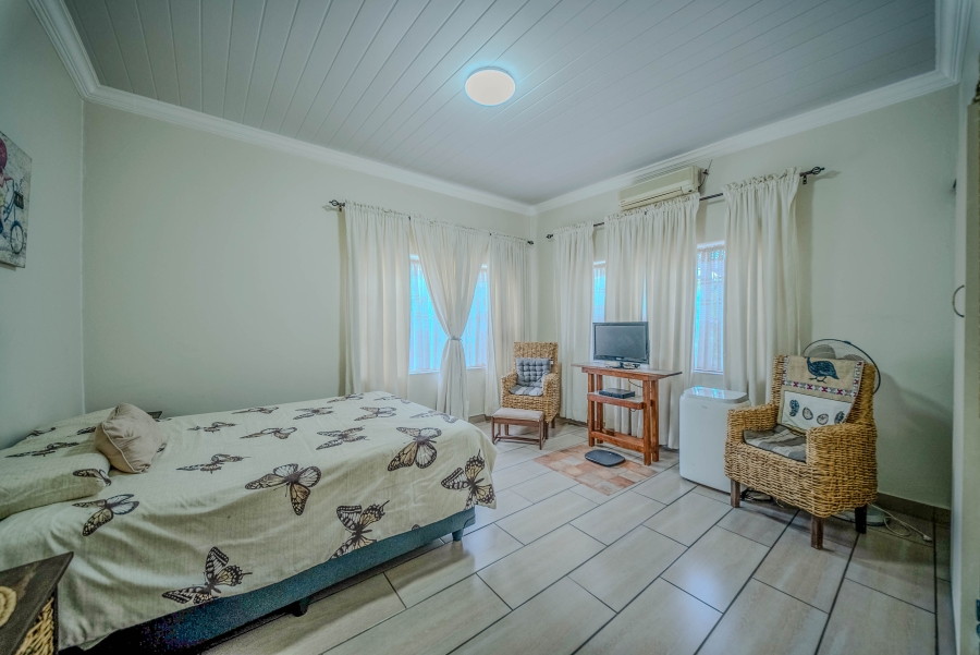 5 Bedroom Property for Sale in Mountain View Gauteng