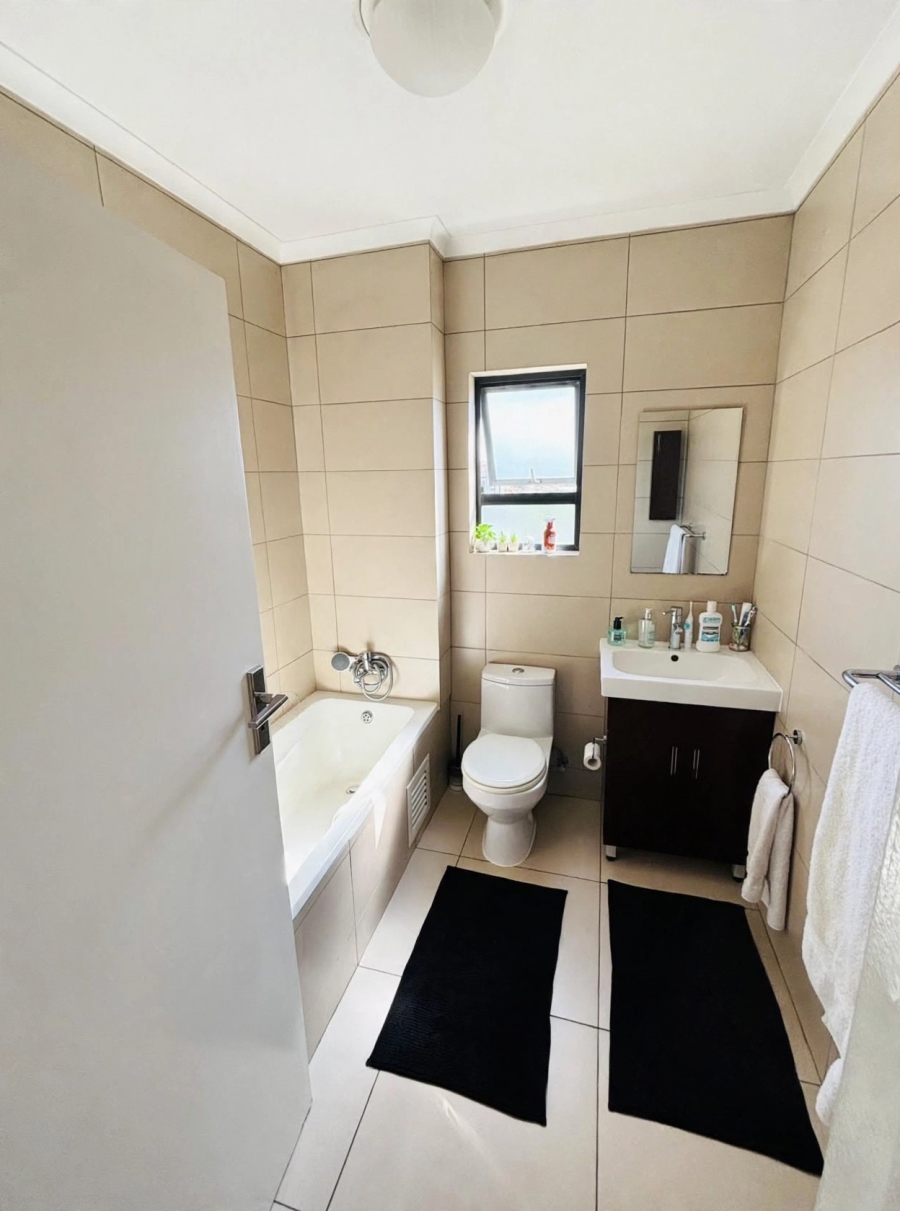 2 Bedroom Property for Sale in Carlswald Gauteng
