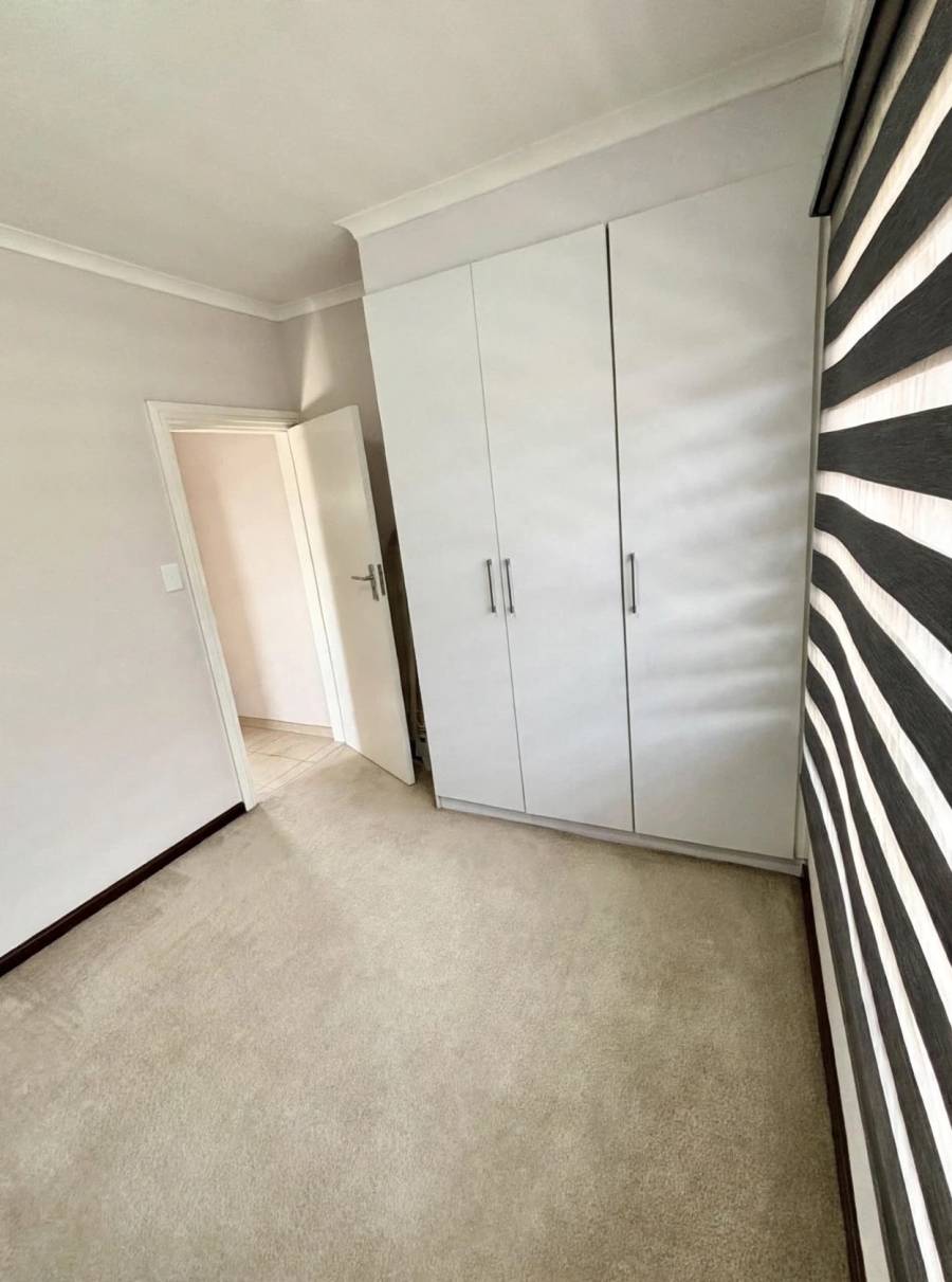 2 Bedroom Property for Sale in Carlswald Gauteng