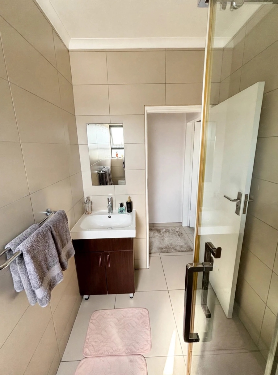 2 Bedroom Property for Sale in Carlswald Gauteng
